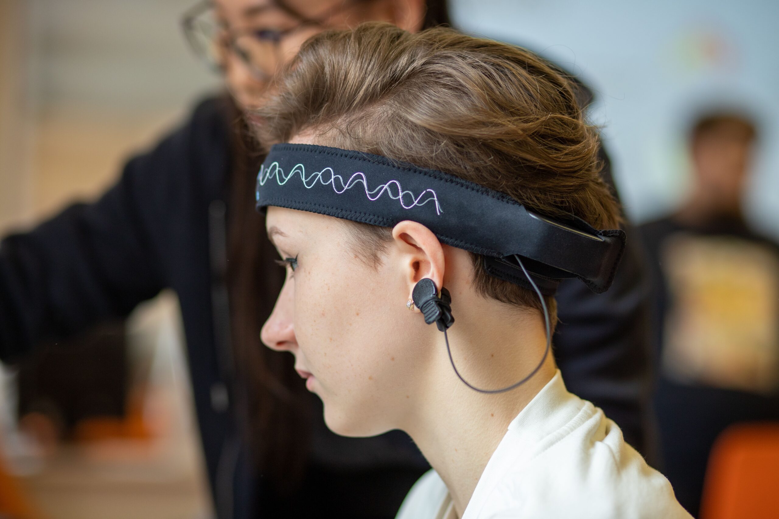 Brain imaging electrodes listening speech research